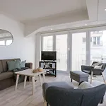 Casiola - Beautiful Seaview With Private Garage Apartamento