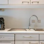 Casiola - Beautiful Seaview With Private Garage Apartamento