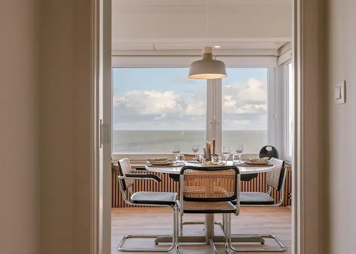 Huswell - Beautiful Seaview With Private Garage Ostend